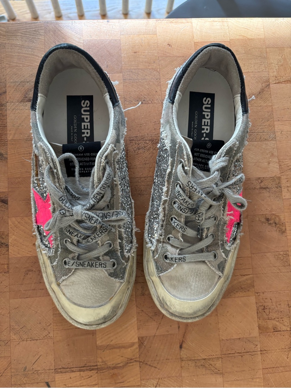 Golden Goose Women’s Gray Distressed Sneakers with Hot Pink Star